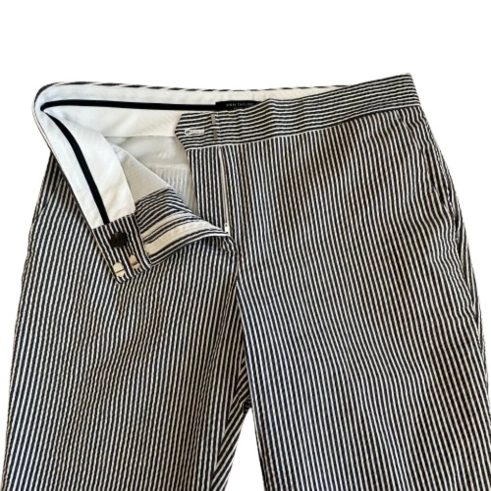 Ann Taylor Women' 6 Devin Fit Blue & White Striped Seersucker Cotton Capri Pants - Picture 4 of 13